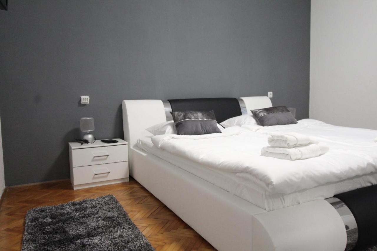 Apartment Matijas, 3 Bedroom Apt With Terrace And Parking Split Extérieur photo